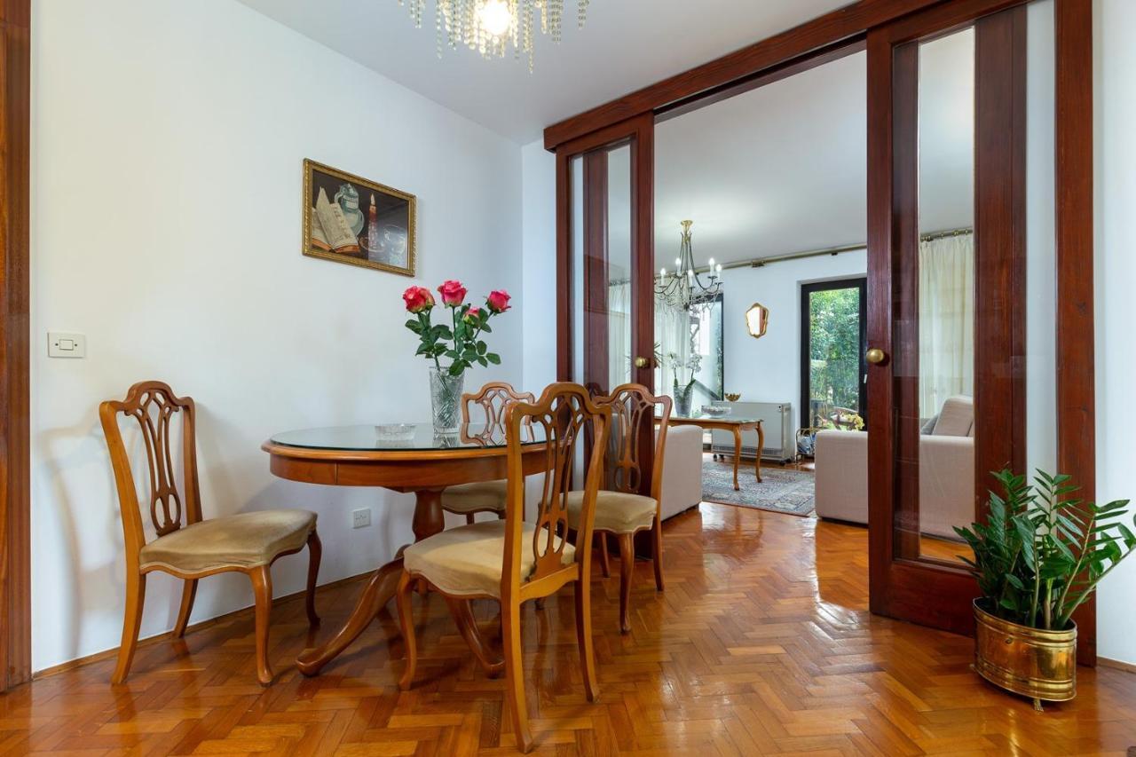 Holiday Apartment Suzana ロヴィニ エクステリア 写真